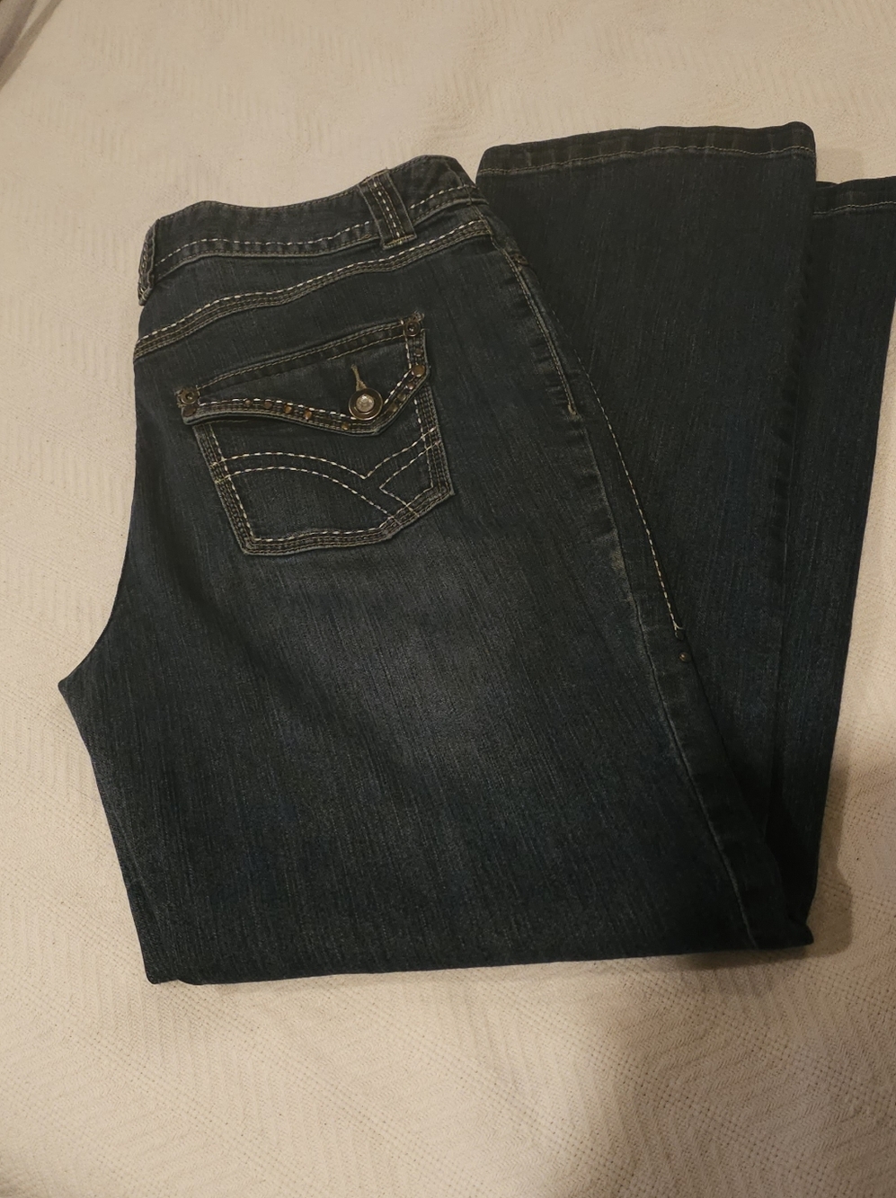 Classic Dark Wash Embelished  Women’s Jeans - Navy Blue